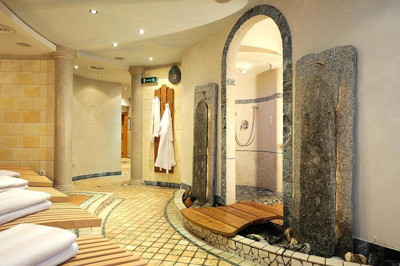 אישגל Sporthotel Almhof מראה חיצוני תמונה